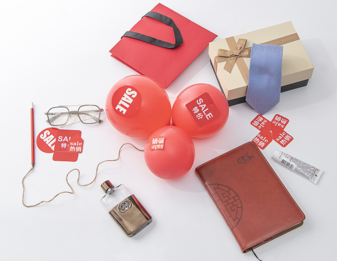 电商大促福利活动狂欢实拍图