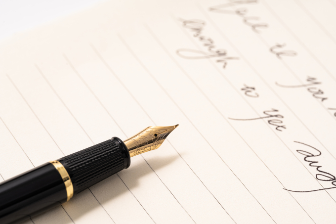 英雄牌老式钢笔练字高清图