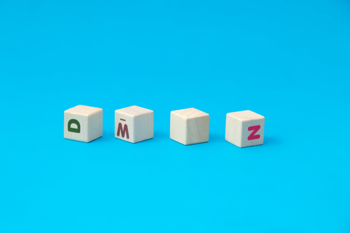 字母方块积木益智玩具高清图版权图片下载