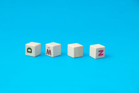 字母方块积木益智玩具高清图