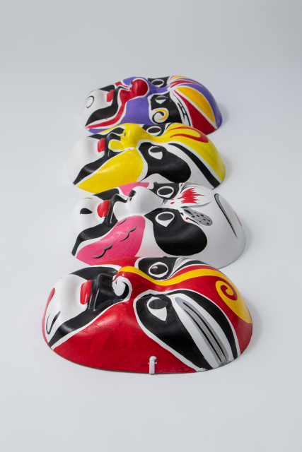 传统京剧川剧变脸面具实拍图