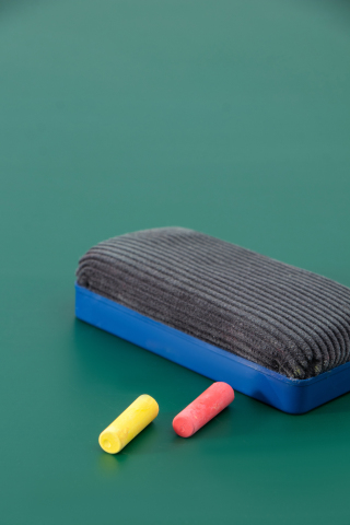 彩色粉笔配套黑板擦实拍图