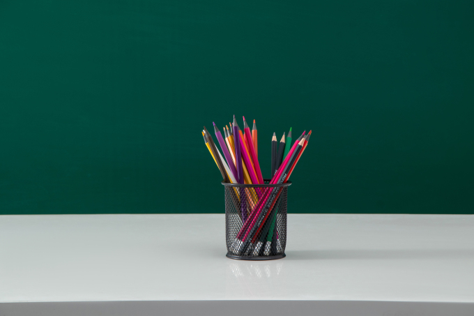 铅笔学习文具收纳笔筒实拍图