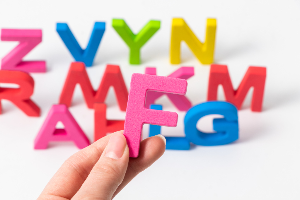 儿童教育积木用具版权图片下载