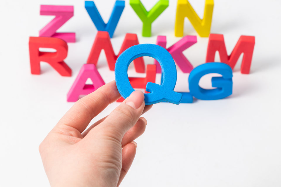 字母初学者学习用具实拍图