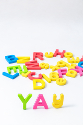 儿童字母积木拼单词游戏实拍图