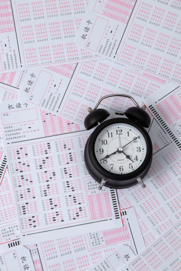 考试答题卡黑色时钟高清图