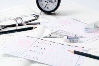 考生自我计时数学测验实拍图