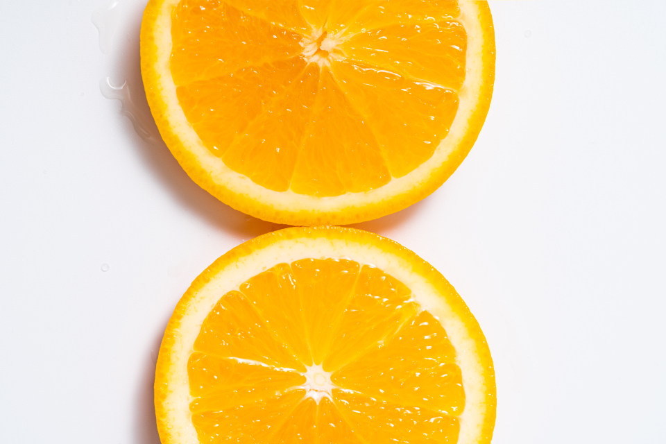 当季特大冰糖橙子切片实拍图