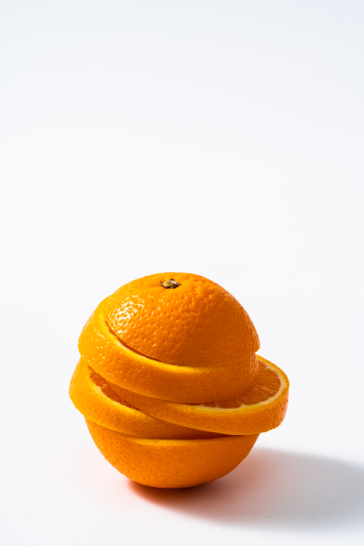 整个橙子切片创意摆放实拍图