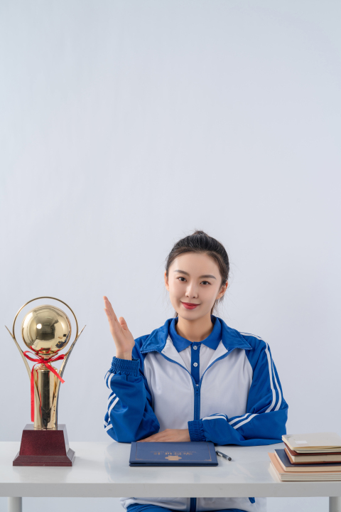 积极回答问题的优秀学生代表实拍图版权图片下载