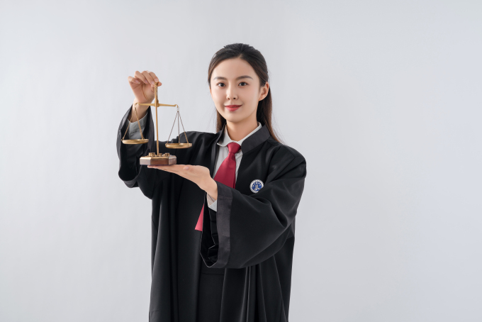 天平秤法律公正公平图