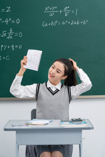 学校教育教学场景高清图