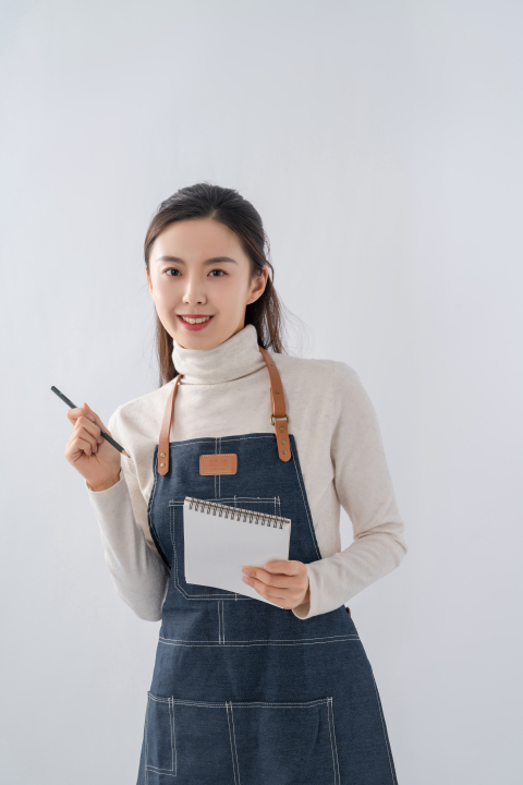 温柔可爱女孩正面版权图片下载