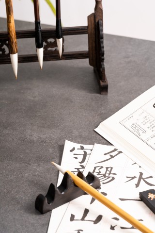 中国书法班上课图