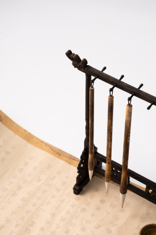 新中式花梨木笔架实拍图