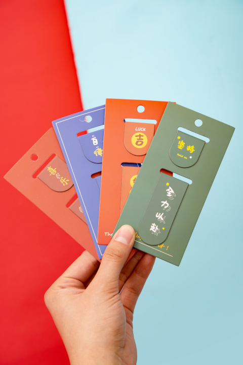 手握标签励志高清图版权图片下载