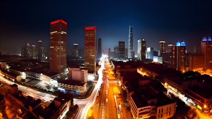 中国城市夜景忙碌街道摄影版权图片下载