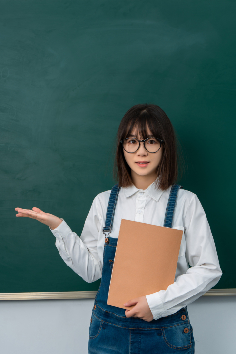 教室学生展示版权图片下载