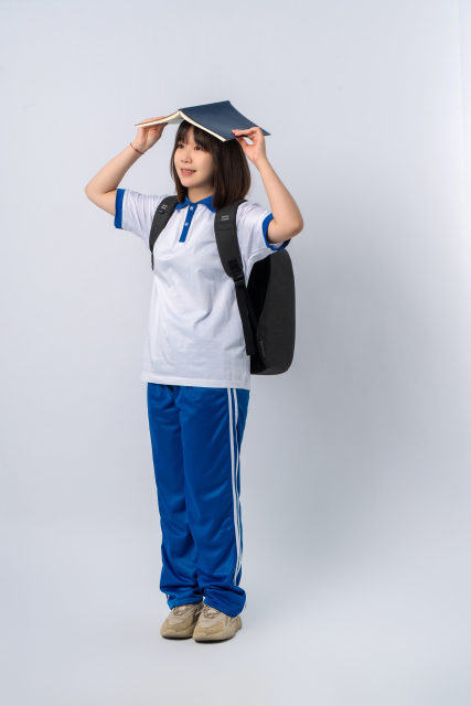 女中学生的高清图