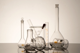 实验室仪器近景摄影图