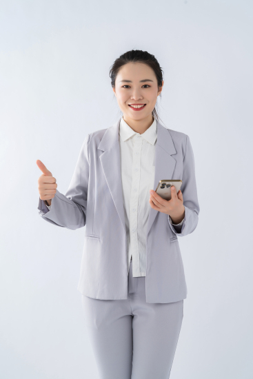 睿智迷人职场女性实拍图