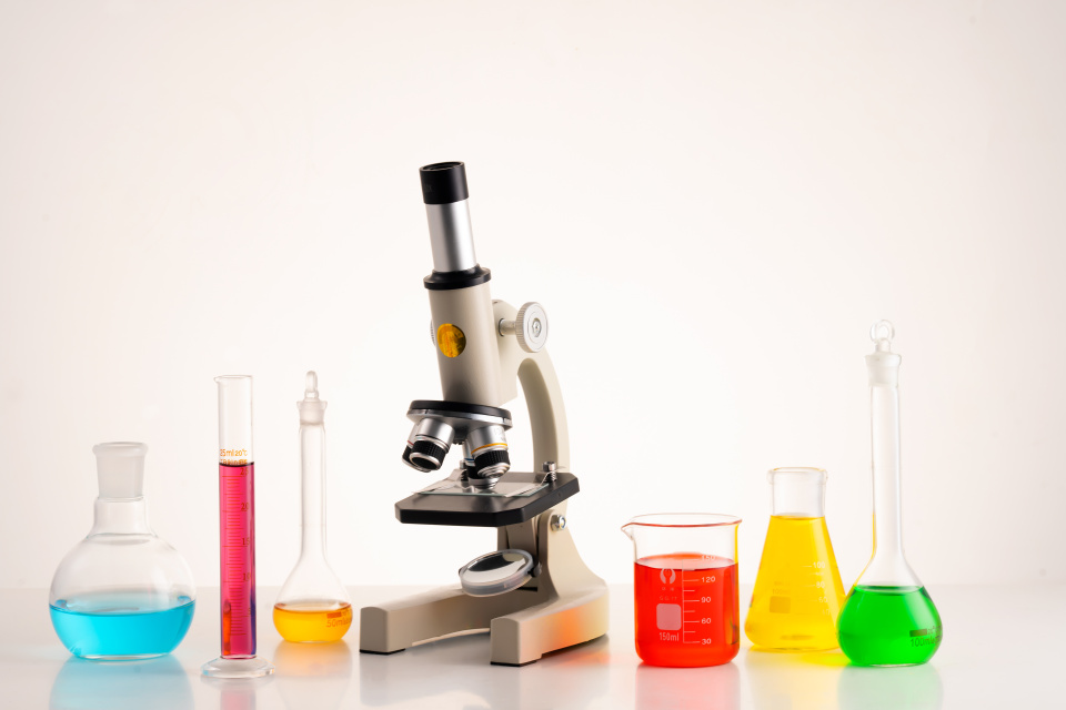 学习教育实验器材实拍图