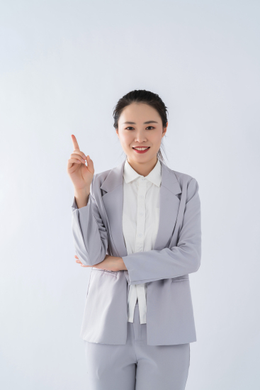 正装职场女性实拍图