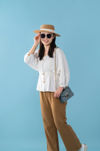 夏日旅行者的高清图