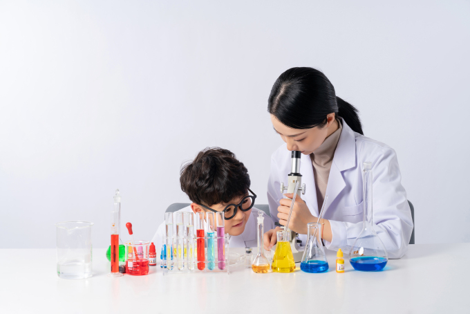 化学实验老师培训课堂