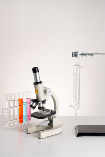 化学实验课显微镜远景实拍图