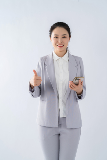 知性风范商务女性实拍图