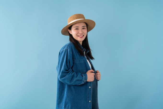 拍个人写真的美女高清图