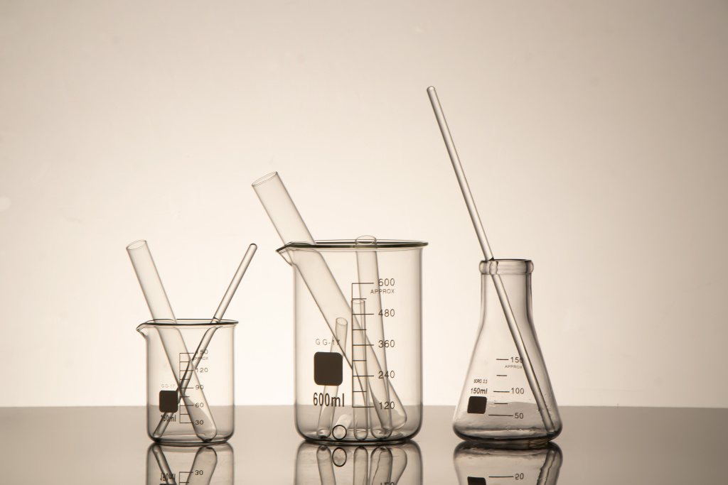 实验结束清理干净的器材高清图版权图片下载