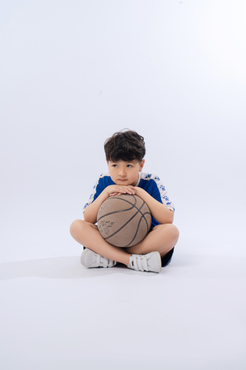 篮球少年写真图版权图片下载