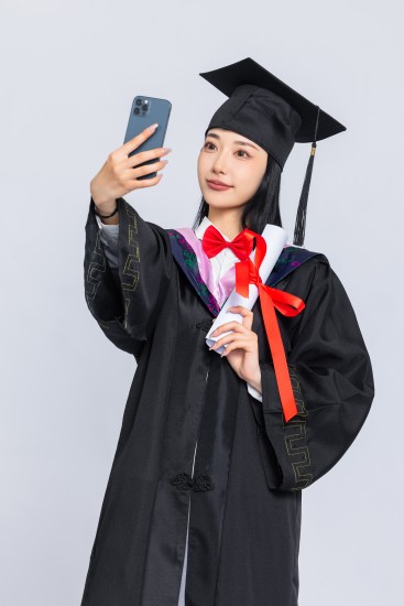 本科毕业生拍照高清图