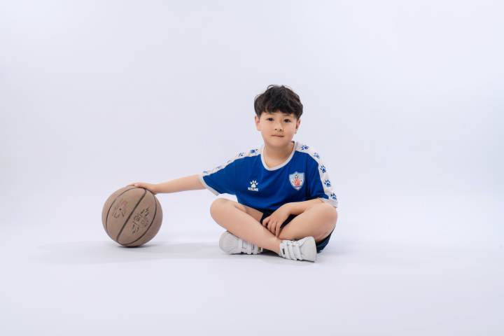 篮球男孩高清图版权图片下载