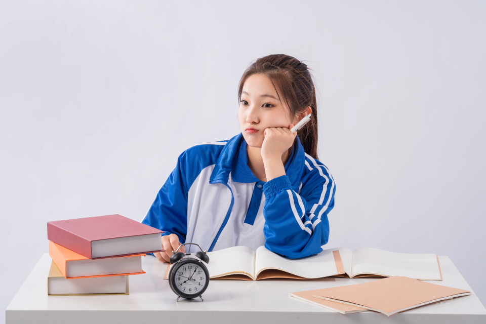 女高生侧脸实拍图