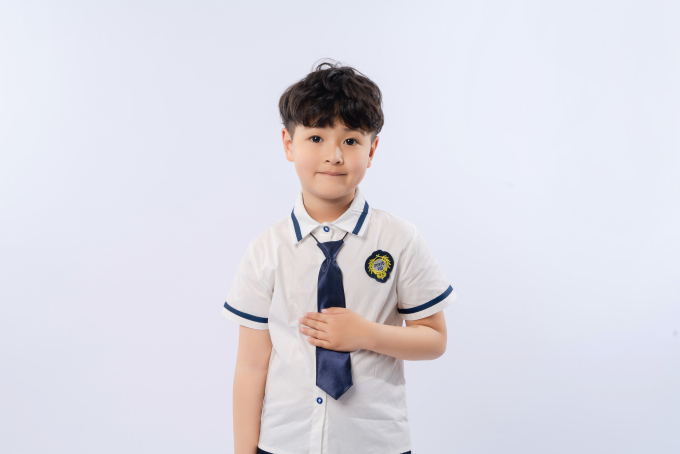 学霸男生个人写真实拍图