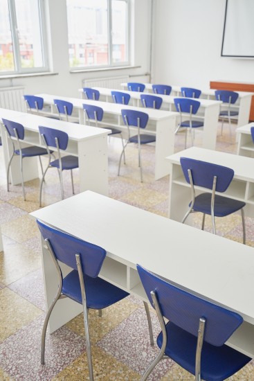 洁白的座椅实拍图