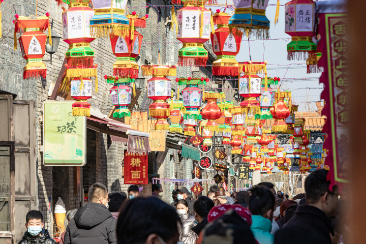 琳琅满目的花灯高清图版权图片下载