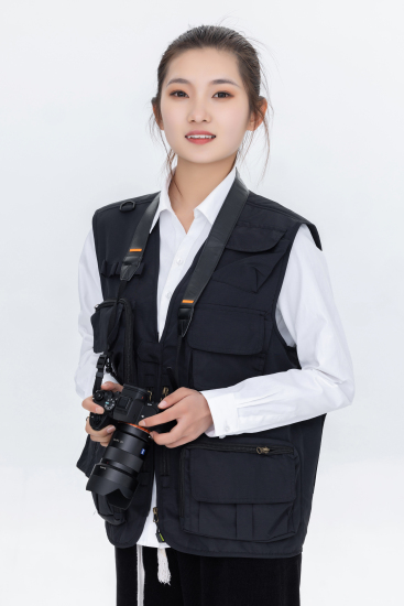 专业女摄影师高清图