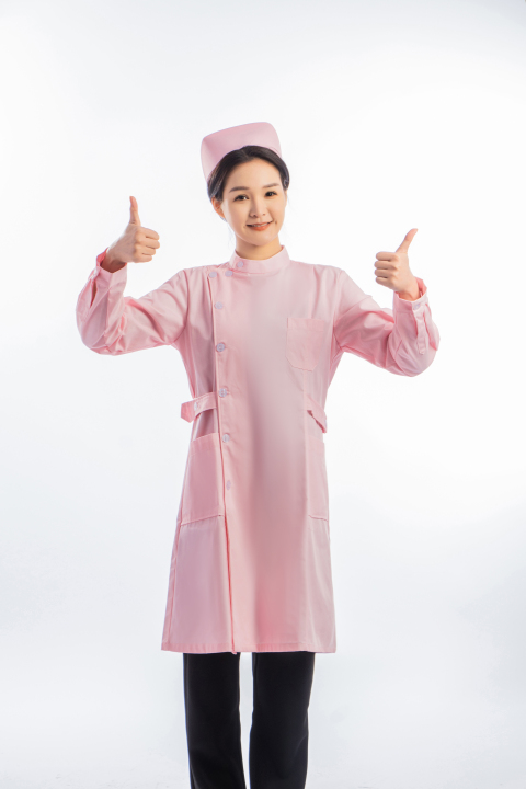 女护士穿粉色护士服双手比赞高清图版权图片下载