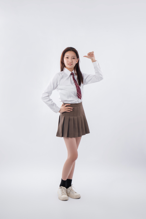 私立学校女学生制服高清图版权图片下载