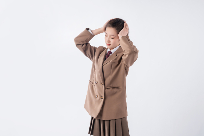 在校女学生西装校服高清图