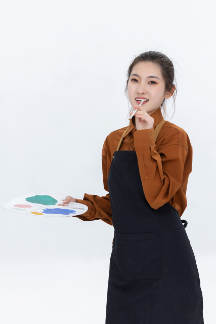 美术老师画画高清图