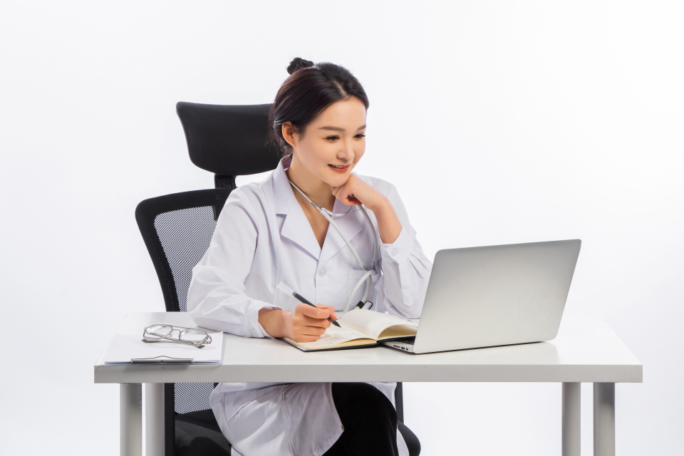 高级教授女性员工