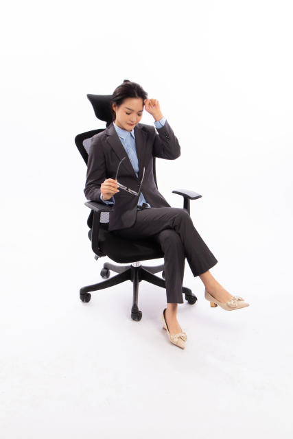 远拍员工休息中图片