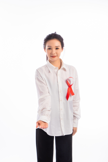 女性公益活动摄影图