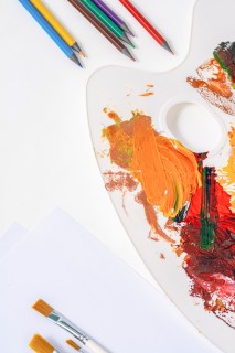 美术生色板上调黄色实拍图